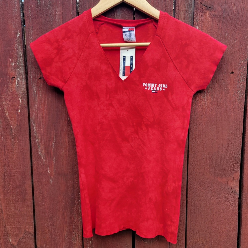 Vintage Y2K Tommy Girl Jeans V-Neck Graphic Babydoll T-Shirt Red Acid Wash S NWT